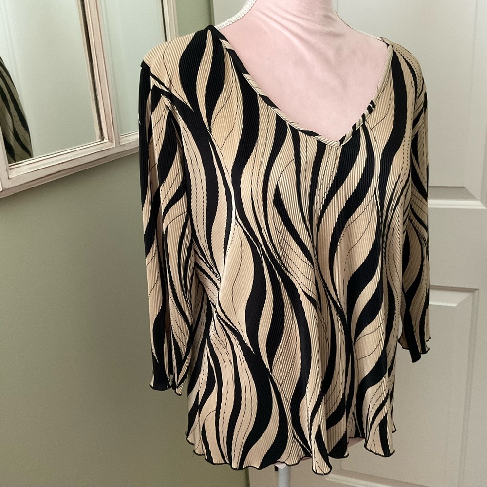 DRESS BARN, CAMEL AND BLACK BLOUSE, SIZE: L/G